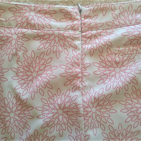 Pebble Beach Performance Skort Size 8 - Picture 3 of 7